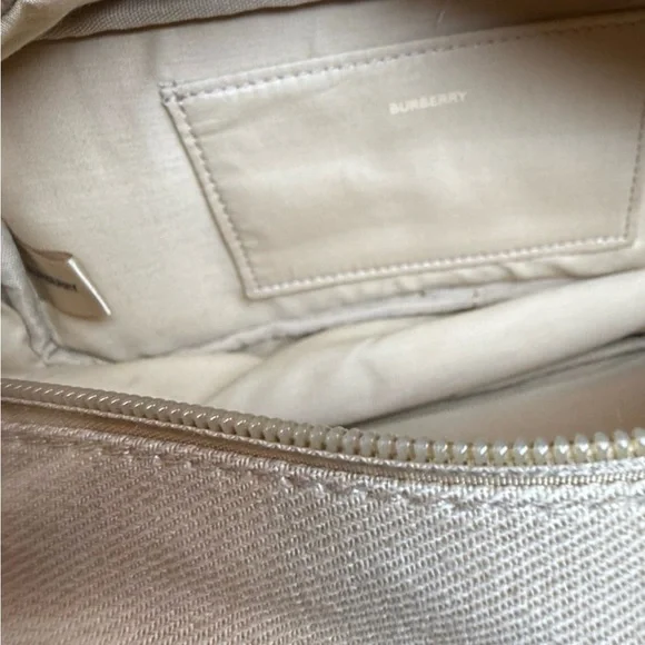 Burberry Cosmetic Toiletry Bag - Beige House Check Canvas - Like New - Picture 4 of 6